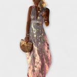 Elegant dress with V-neckline and sequin detail