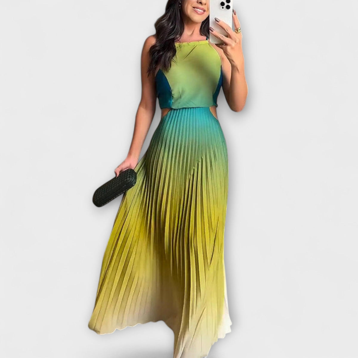 Haven – Stylish Backless Maxi Dress with Gradient and Tie Pleats