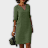 Lyns - dress with V-neck