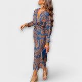 Oriana - The Elegant Dress with Long Sleeves