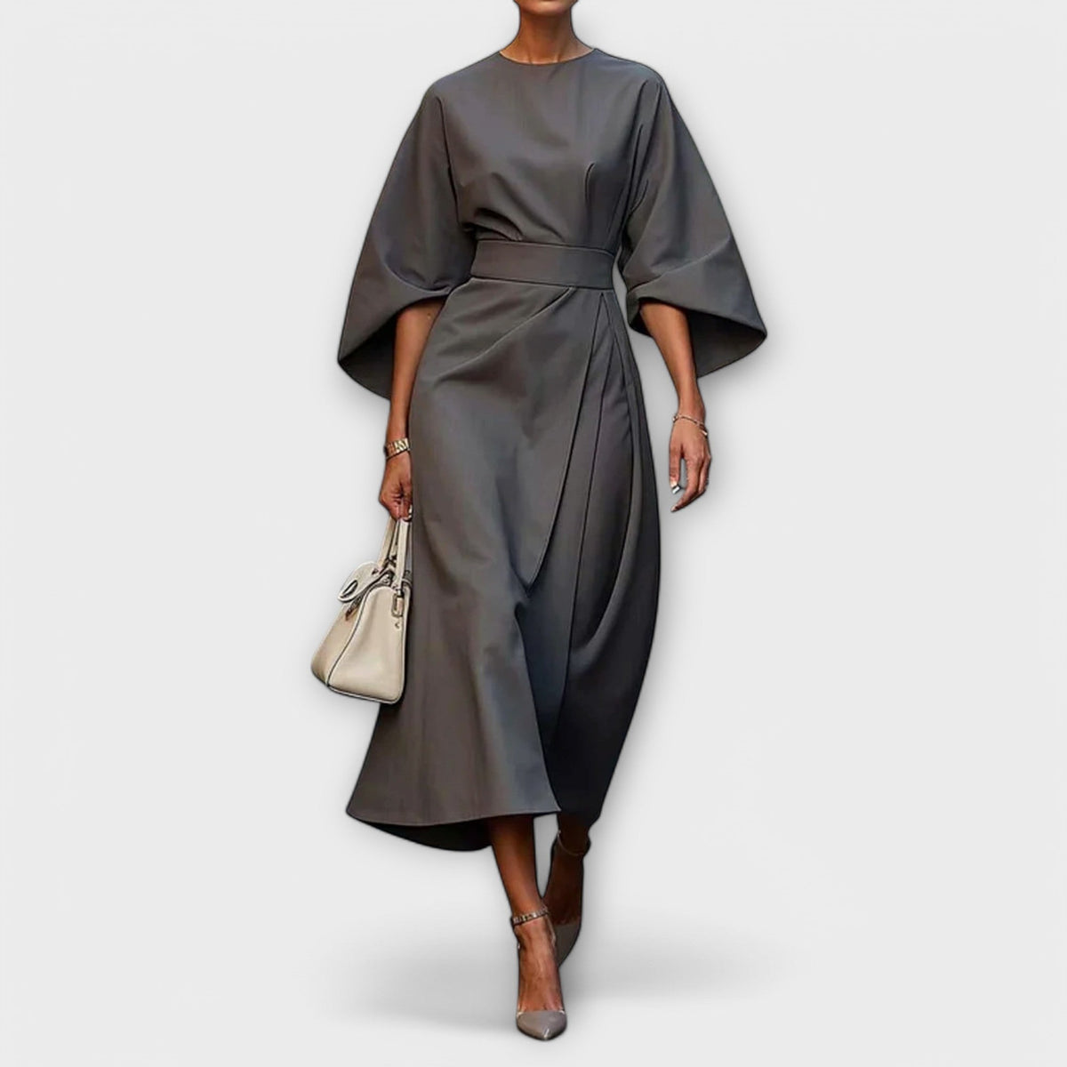 Sonia - An elegant dress with sleeves